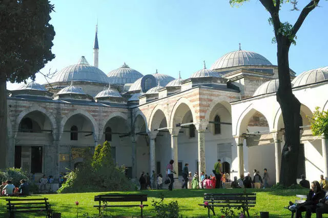 Sultansky Palace Topkapi in Istanbul 30351_2