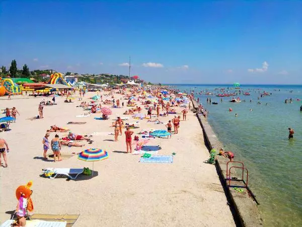 Genichesk - Vacacións orzamentarias nas costas do mar