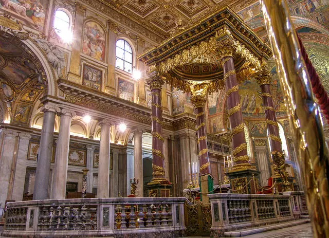 Basiliek Santa Maria Maggiore in Rome 30710_3