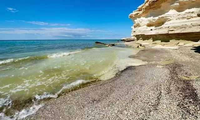 Berehat di Laut Caspian di Rusia