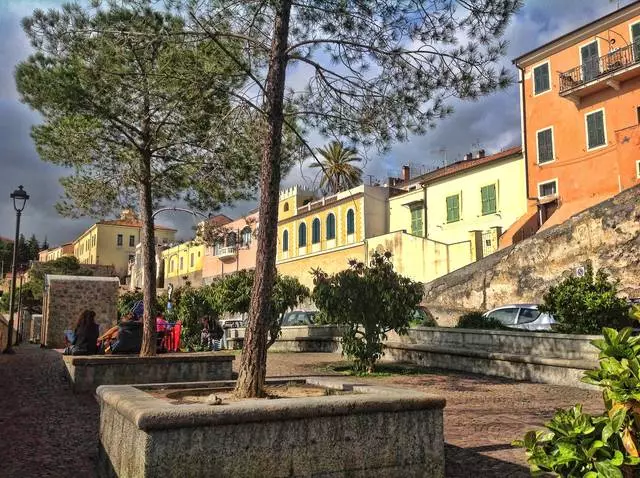 Ventimiglia: Żebgħa u ħsejjes ta 'Riviera Taljana 31033_5