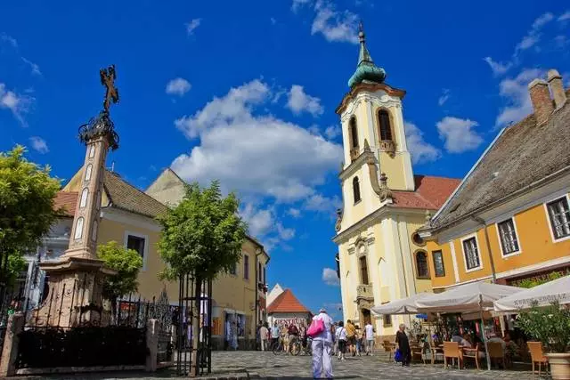 Zer txango joan ditzaket Budapestetik?