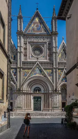 Centre geogràfic de la bota o per què de Siena 