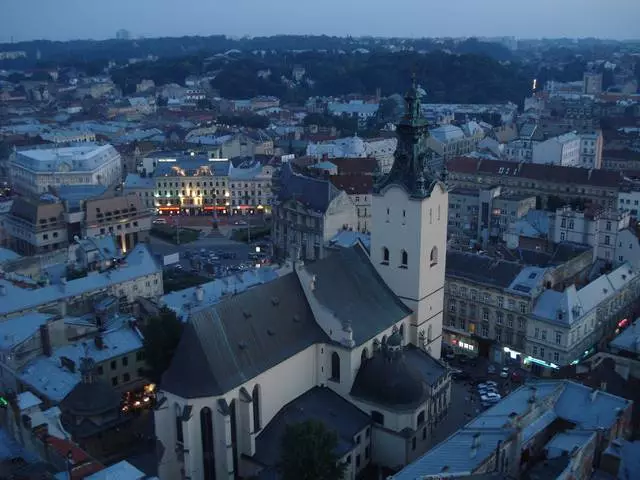 Romance Lviv fl-arkitettura tiegħu! 3224_20