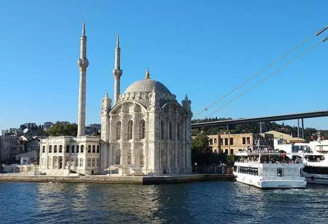 Excursion soti nan Alanya Istanbul