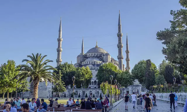 Paglalakbay mula sa Alanya hanggang Istanbul 32465_2