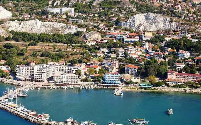 Pse duhet të shkoj në Balchik? 32583_2