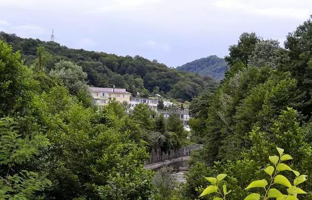 Cosa vedere nelle vicinanze della fessura dell'ancora?