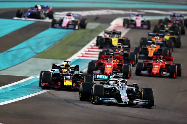 Abu Dhabi - Formula 1 a turisták számára 33039_1