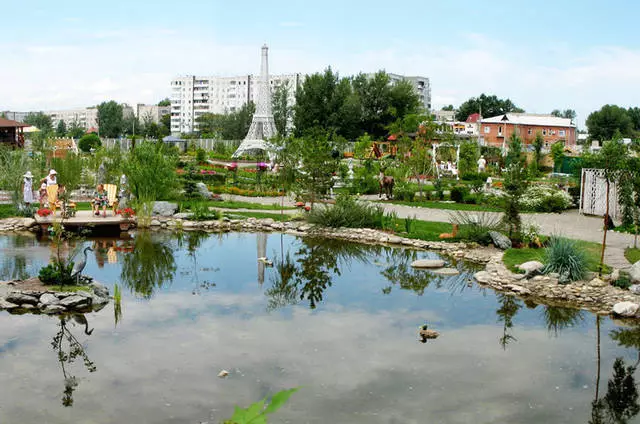 สถานที่ที่น่าสนใจคุ้มค่ากับการเยี่ยมชม Abakan คืออะไร? 33064_2