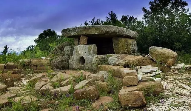 וואָס טשיקאַווע קענען זיין וויוד אין דיוונאָמאָרססק? 33222_2