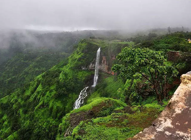 Ingaba kufanelekile ukuba isuke kwi-mumbai?