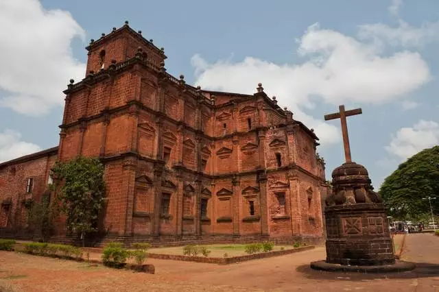 Ang labing makapaikag nga mga pagbiyahe sa Benaulim. 33519_2