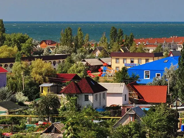 Hiburan Terbaik di Carolino Bugaz