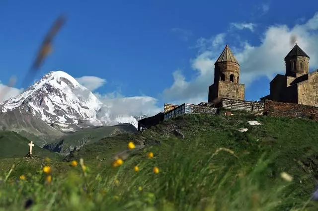 Excursiones en Gudauri: ¿Qué ver? 33870_2