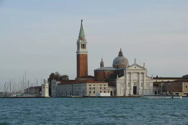 ¿Qué excursiones que vale la pena visitar en Venecia? ¿Dónde mejor comprar excursiones? 34028_2