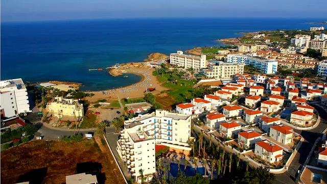 Τρόφιμα στον Πρωταρά: Τιμές Πού να φάτε;