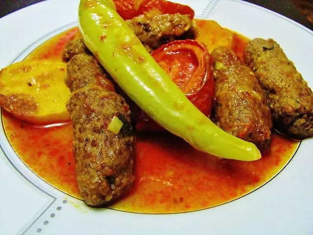 Makanan di Turki: Sup, daging dan hidangan ikan, alamat institusi. 3424_13