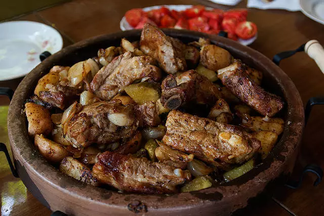 ¿Cuánto cuesta comer en el bar? ¿Dónde mejor comer?