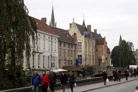 Brugge. Их хэмжээний хэсгийг авах! 3458_1