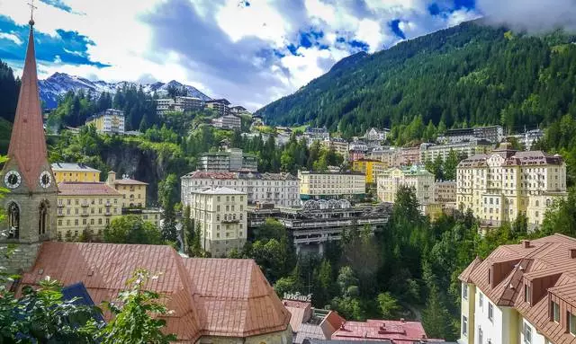 Bad Gastein-də alış-veriş: harada və nə almaq lazımdır? 34599_1