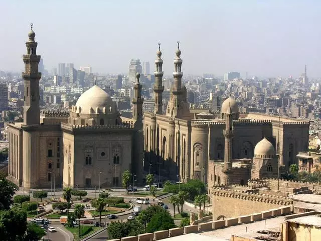 Când merită să te odihnești în Cairo?