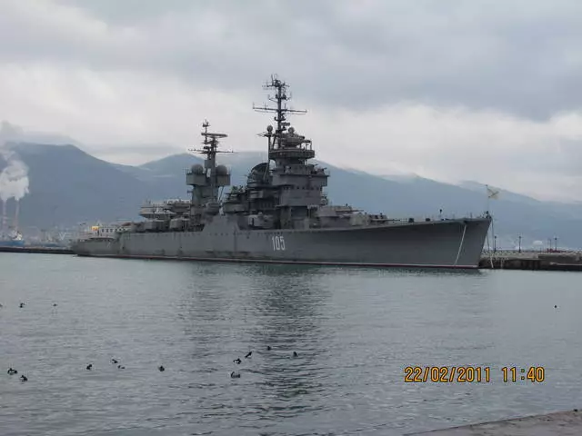 Novorossiysk - lieliskas ainavas un kreiseris muzejs 3505_5