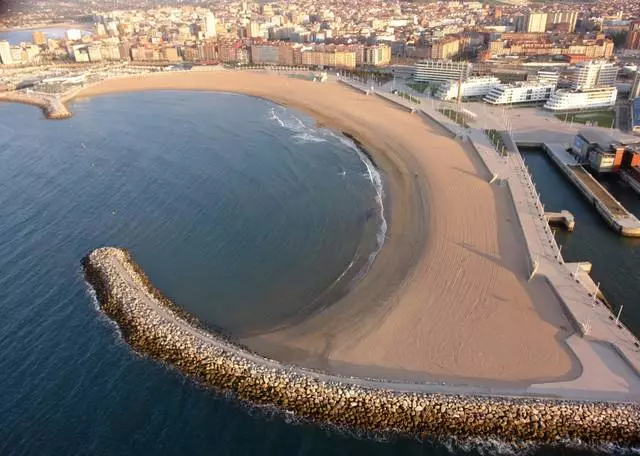 Pourquoi les touristes choisissent-ils Gijon? 35128_2