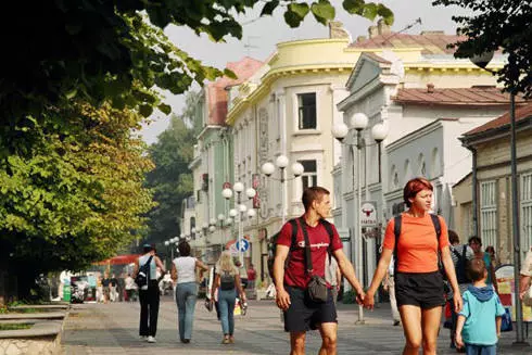 Cén fáth a roghnaíonn turasóirí Jurmala?