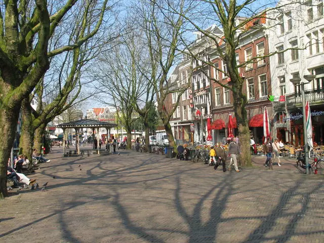 Tại sao khách du lịch chọn Amsterdam?