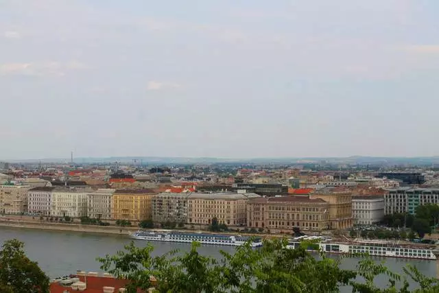 Budapest ھەققىدە ئازراق 4091_5