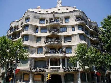 Barcelona - Matsatsi a mabeli le Gaudi 4149_5