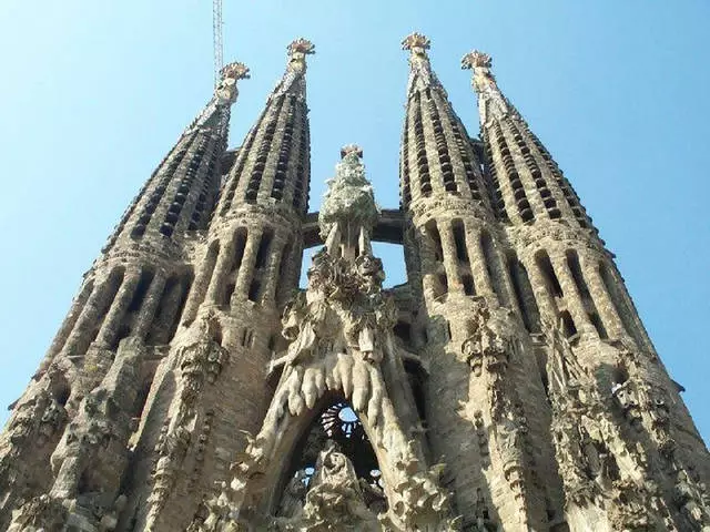 Barcelona - laba maalmood oo ay lasoco Gaudi 4149_6