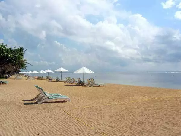 Liburan di sanur: kanggo ngalawan 4184_1