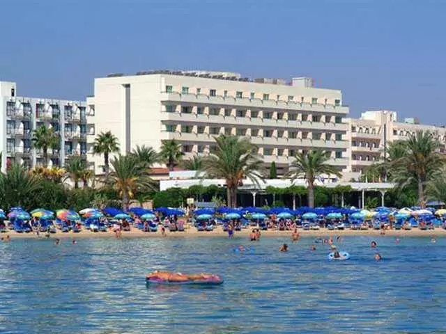 Jaký hotel se rozhodl relaxovat v Ayia Napa? 4383_2