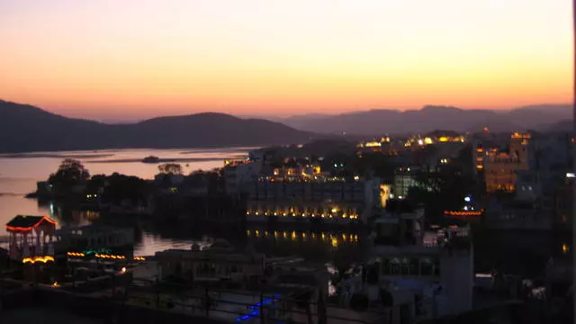 Kedu ihe ị ga-atụ anya site na ezumike na Udaipur? 4415_3