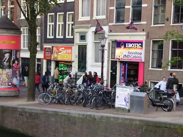 Niesamowity Amsterdam 4588_2