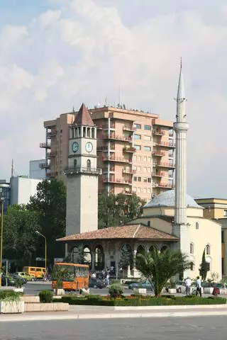 What is worth viewing in Tirana? The most interesting places. 47117_2