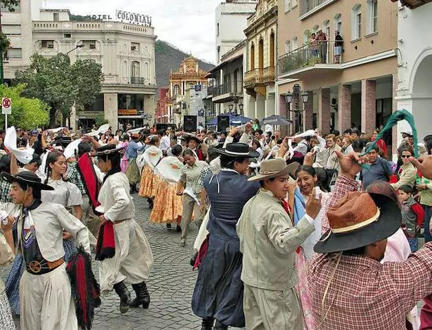 Ruhe in Salta: Vor- und Nachteile. Soll ich nach Salta gehen? 47208_2