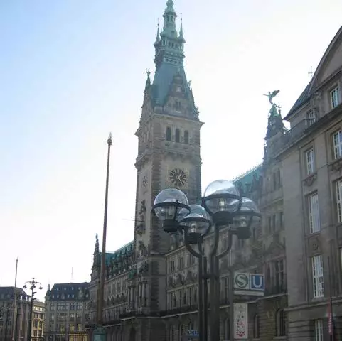 چه چیزی در Hamburg ارزش دارد؟ 4771_5