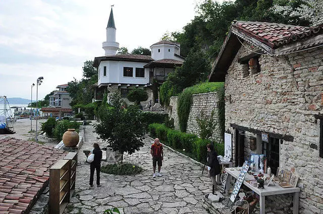 Reposez-vous à Balchik: Avantages et inconvénients. Devrais-je aller à Balchik? 47807_2