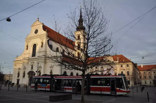 Ungafika kanjani ku-brno? 4815_2