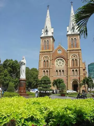 Naon anu kuring kedah tingali di kota Ho Chi Chi? Tempat anu paling pikaresepeun. 49215_2