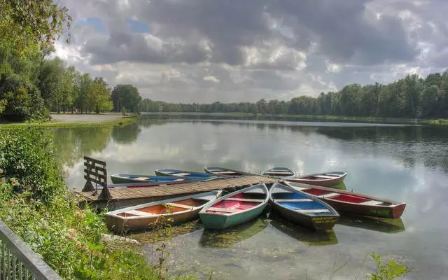 Augsburg মধ্যে বিশ্রাম: পেশাদার এবং বিপর্যয়। এটা কি আগস্টবুর্গে যাচ্ছে? 49292_9