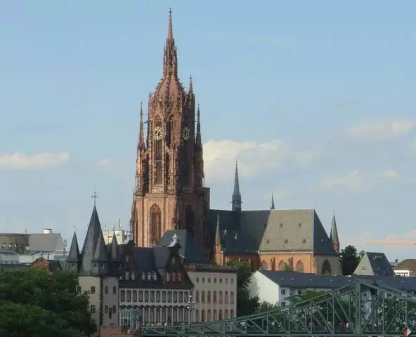 Apa yang patut dilihat di Frankfurt am Main? Tempat yang paling menarik.