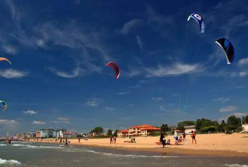 Кай беҳтар аст, ки дар lido di-jesolo истироҳат кунад? 4974_3