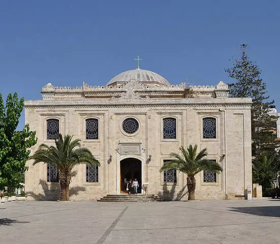 O le a le mea e aoga ai le matamata i le heraklion? Sili ona manaia nofoaga. 50056_7