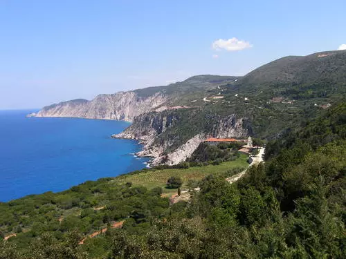 Čo stojí za to pozerať na Kefalonia? Najzaujímavejšie miesta. 50214_4