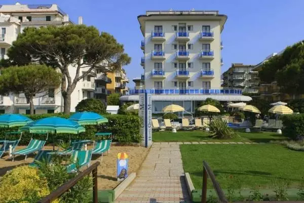 Ano ang hotel na pipiliin na magrelaks sa Lido di Jesolo? 5064_2