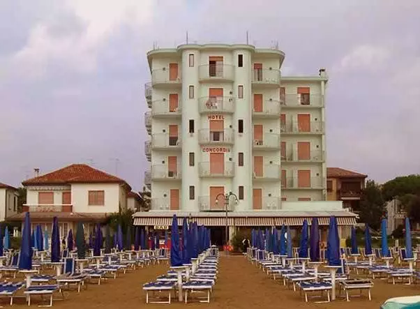 Apa hotel untuk memilih untuk bersantai di Lido di Jesolo? 5064_4